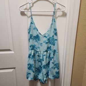Mimi Chica Scalloped Floral Romper Turquoise Size Large